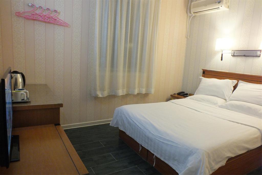 Beijing Fuxing Holiday Hotel المظهر الخارجي الصورة